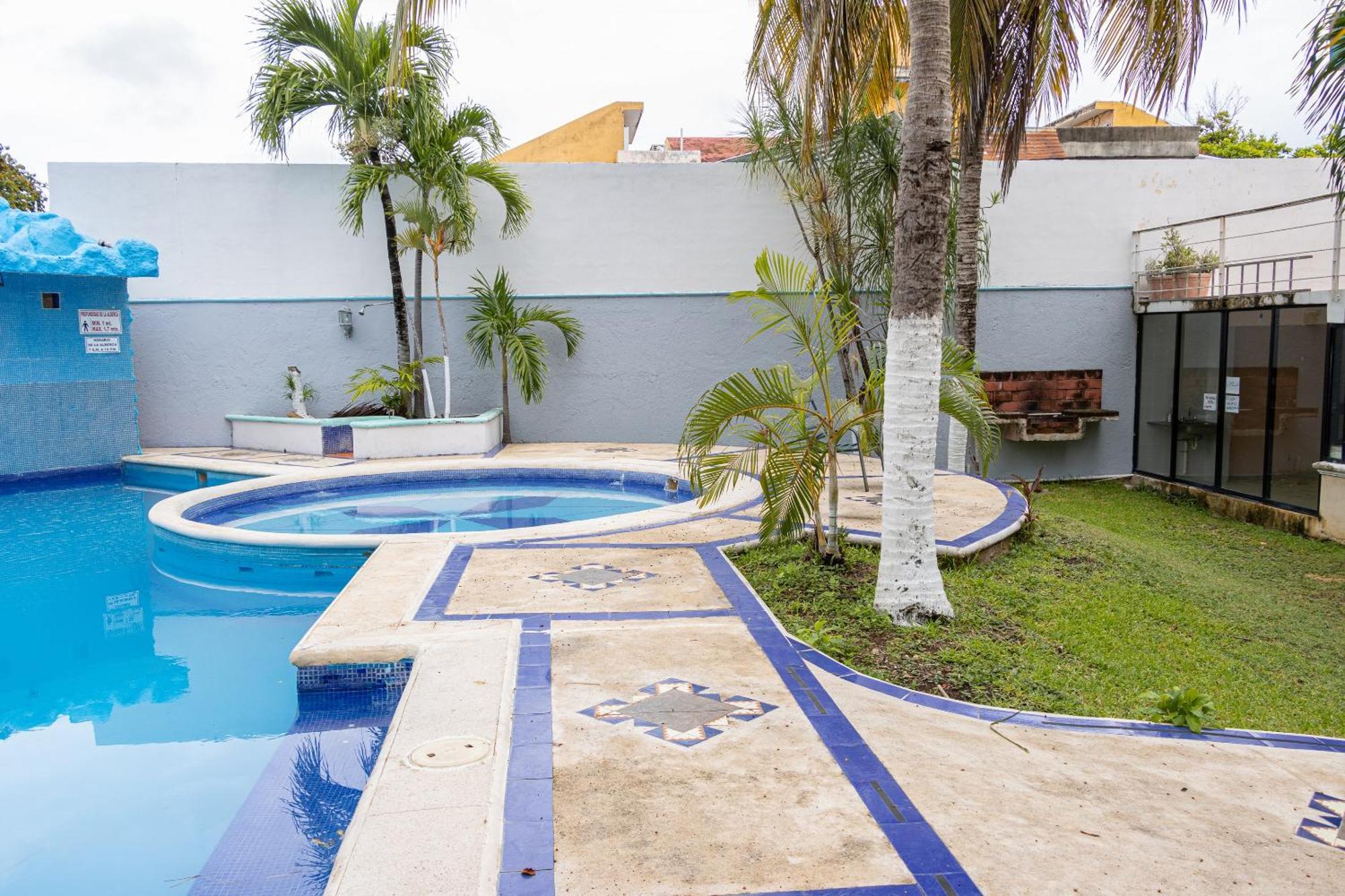 Oyo Hotel Marias,Aeropuerto Internacional De Четумал Екстериор снимка